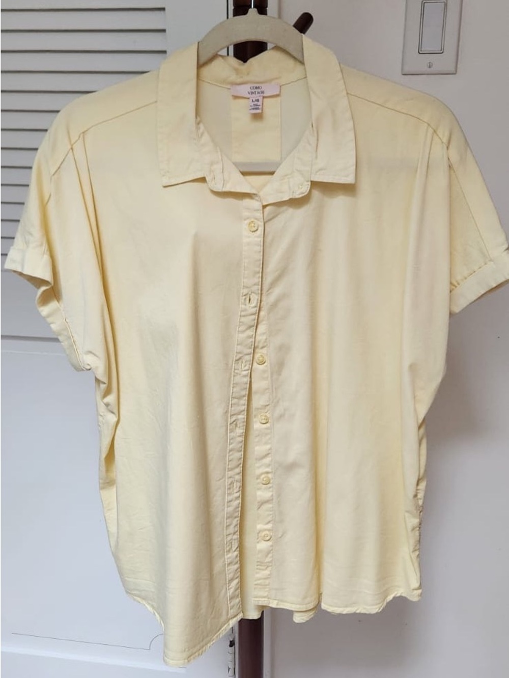 Vince Camuto Pale Yellow Button-Down Short Sleeve Shirt